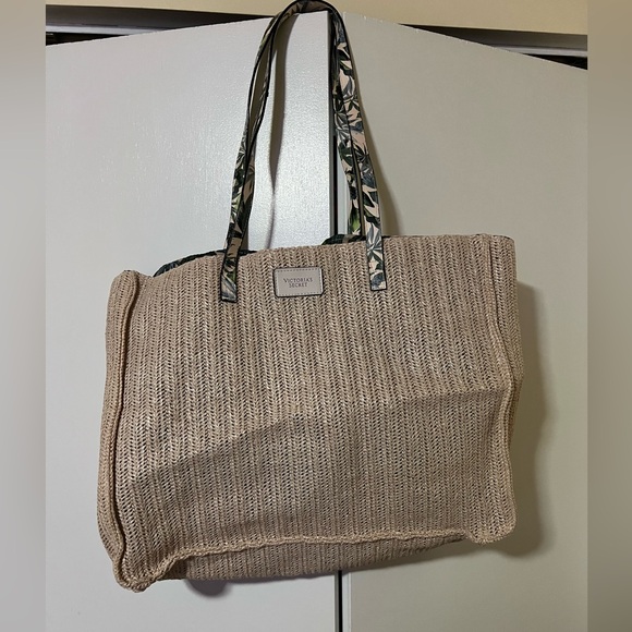 Victoria Secret beach bag - Picture 1 of 4